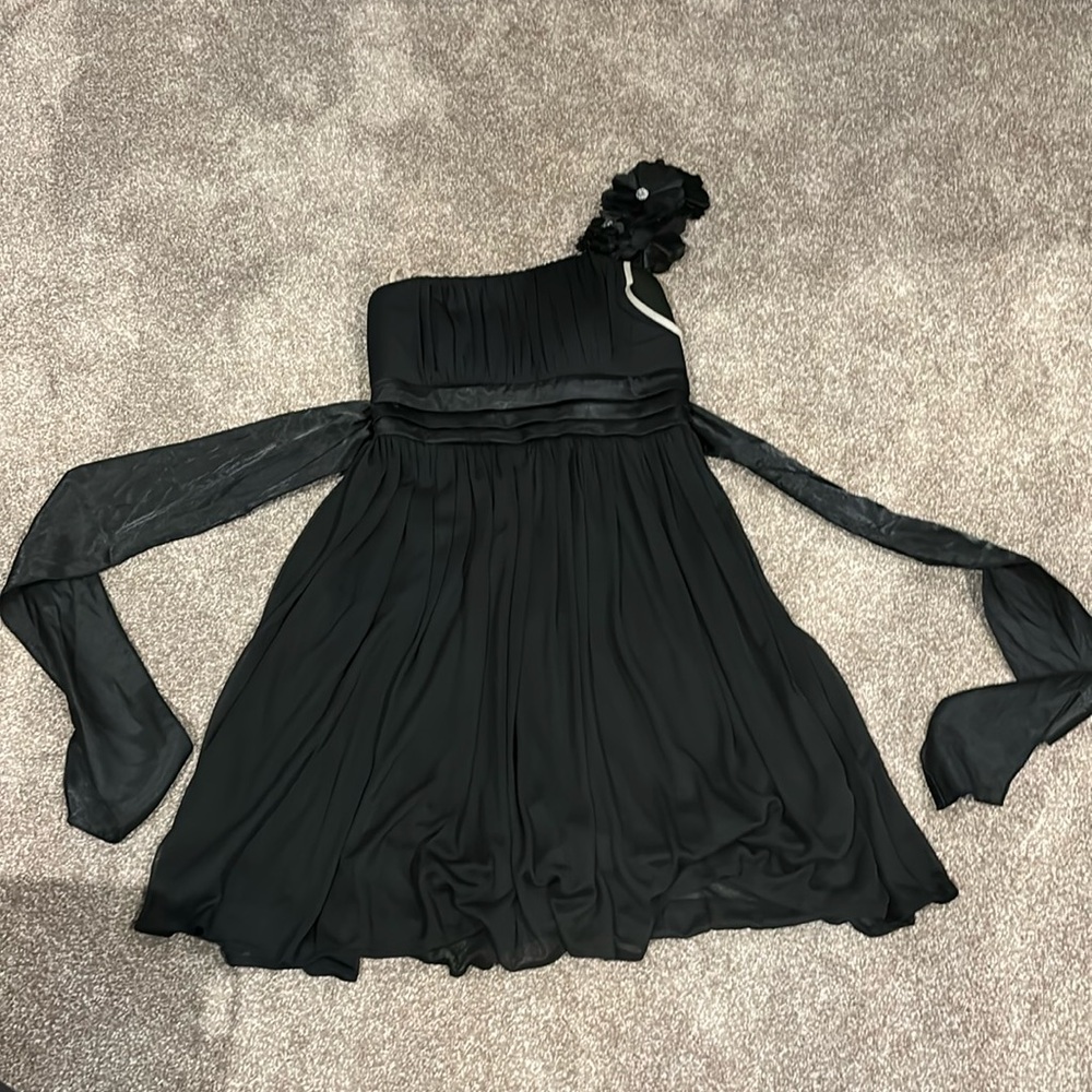 Women’s little black dress size XS